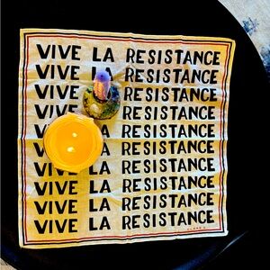 Clare V 💋 VIVE LA Resistance bandana